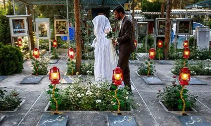 ইমাম মাহদীর অনুসারীরা বিবাহের ক্ষেত্রেও আল্লাহর সন্তুষ্টি খোজ করে