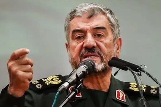 تنها راه حل بحران‌های کشور؛ استفاده از نیروهای جوان و مؤمن انقلابی