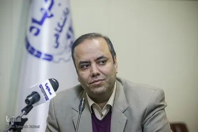احمد فراهانی در نشست خبری تشریح برنامه های جدید رادیو قرآن و طرح قرآن، کتاب زندگی(۱۴۵۲)