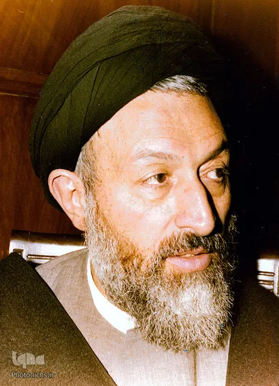 آیت الله سید محمد حسینی بهشتی در قاب تصویر