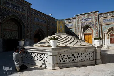 نگاهی به کتابخانه آستان قدس رضوی
