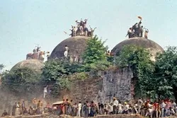 Ang Abugado ng mga Partido ng Muslim sa Kaso sa Babri Moske ay Nakatanggap ng mga Banta