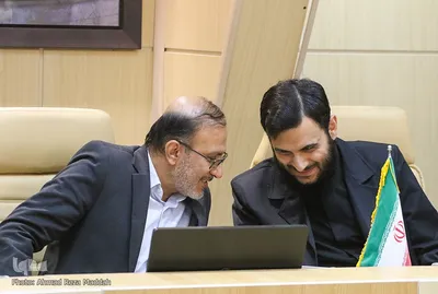 نشست تعامل با فعالان قرآنی استان فارس
