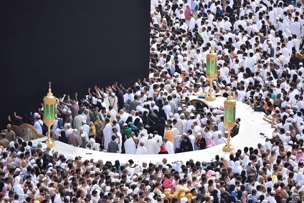 السعودية ترفع عدد حجاج العام الجاري وتعلن ضوابط