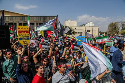 تجمع دانش آموزان شیرازی در حمایت از کودکان غزه