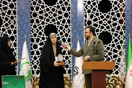 آئین اختتامیه بخش آوایی خواهران بیست و نهمین جشنواره قرآن وعترت وزارت بهداشت در زنجان