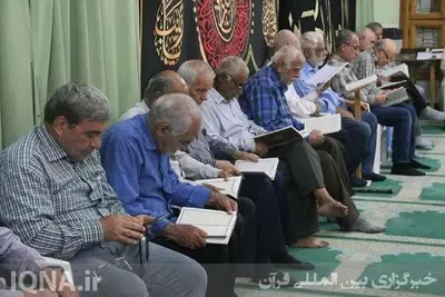مراسم بزرگداشت شهیدان رجائی و باهنر در مسجد توحید بندر بوشهر


