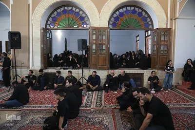 روضه‌خوانی سنتی در خانه ریسمانیان یزد