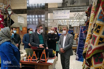 بازدید مدیرکل فرهنگ و ارشاد اسلامی فارس از نخستین نمایشگاه فناوری‌های نرم و صنایع فرهنگی استان