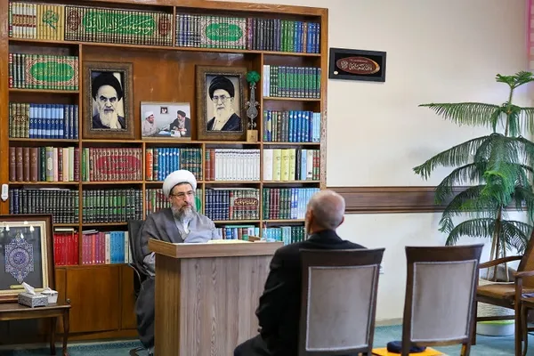 دیدار اقشار مختلف مردم با امام جمعه تبریز