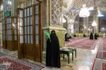 پاسخگویی به سوالات زائران توسط خدام بخش انتظامات صورت می گیرید.