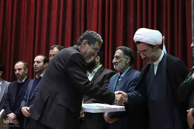 نشست جبهه علمی و فرهنگی اساتید بسیجی در دانشگاه تبریز