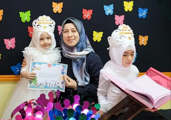 Çocukların Kur'an-ı Kerim'i küçük yaşlarda öğrenmeleri çok değerli