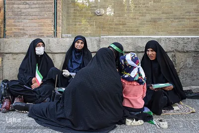 اجتماع دختران مهدوی در گذر چهارباغ اصفهان