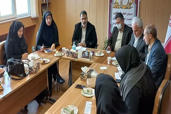 جامعه را نسبت به اهمیت جوان‌سازی جمعیت آگاه کنیم