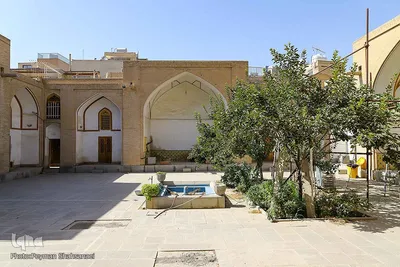 مدرسه علمیه شفیعیه اصفهان