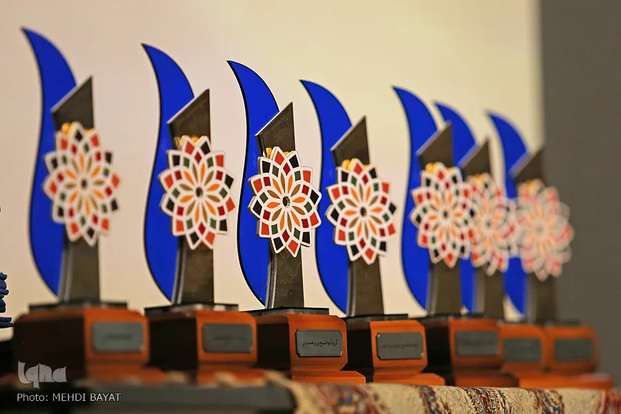 گزارش ایکنا از گردهمایی جامعه قرآنی اراک/ از تغییر روش در آموزش ‌تا تجلیل از ۱۰ بانوی قرآنی
