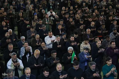 اقامه نماز عید فطر در مصلای اصفهان