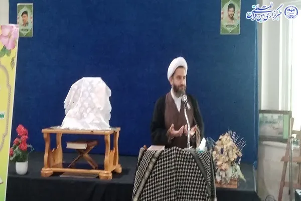 ، آیین رونمایی از کتاب منتخب قرآن و ادعیه اختصاصی آستان مقدس امام زاده سید محمد (ع) شهرستان فریدونکنار