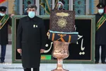 Fahne auf Kuppel der Dschamkarān-Moschee durch eine schwarze Trauerflagge ersetzt