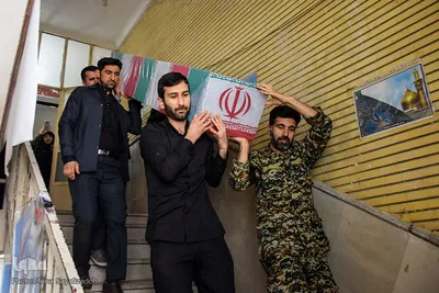 تشییع پیکرهای ۷ شهید گمنام در اهواز