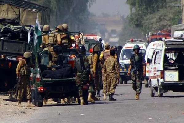 Pakistan'da patlama: 4 ölü