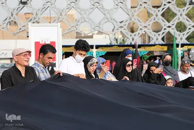 اهتزاز پرچم حضرت سیدالشهدا در میدان امام حسین علیه السلام