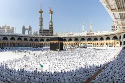 کورونا کا پھیلاؤ، مسجد الحرام سمیت سعودی عرب بھر میں نئی پابندیاں نافذ