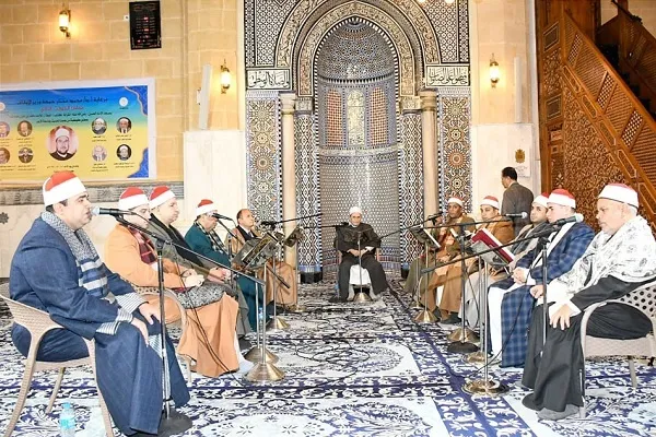 برپایی محافل ترتیل‌خوانی قرآن در مسجد امام حسین (ع) قاهره