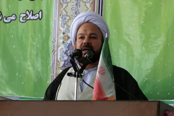 خدمت مؤمنان و خباثت دشمنان