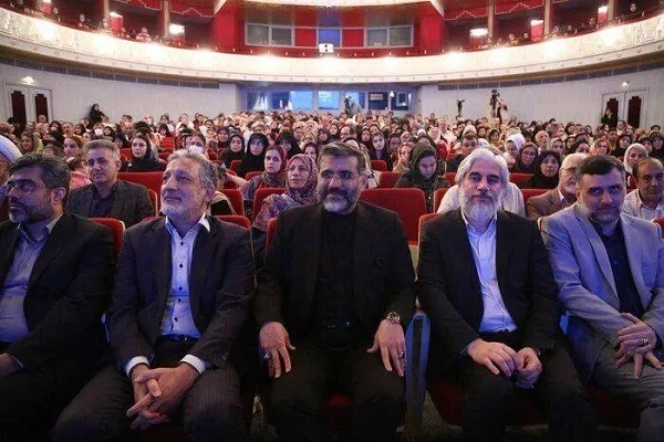 پایان جشنواره کتاب کودک و نوجوان با اهدای جایزه ویژه به کودکان غزه