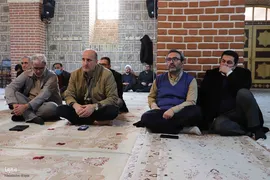 کرسی تلاوت قرآن در دانشگاه هنر اسلامی تبریز‎