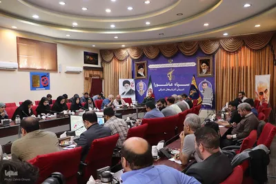نشست فرمانده سپاه عاشورا با اصحاب رسانه‎