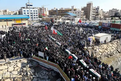 ورود پیکرهای ۱۱۱ شهید دفاع مقدس به کشور