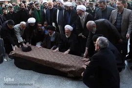 مراسم تشییع پیکر مرحوم آیت الله رسولی محلاتی در شهر مقدس قم