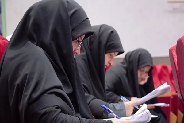 برگزاری مسابقات قرآن بانوان شاغل و همسران نهاجا در پایگاه شهید نوژه همدان