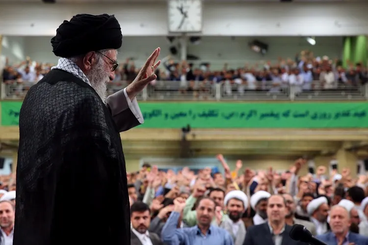 ماجرای دیدار رهبر معظم انقلاب و جرج جرداق نویسنده مسیحی