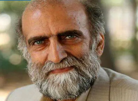 اکبری مبارکه در قطعه هنرمندان آرام می‌گیرد