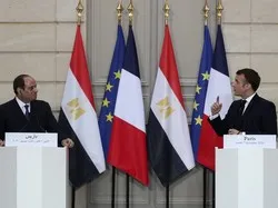 Les caricatures opposent les présidents français et égyptien