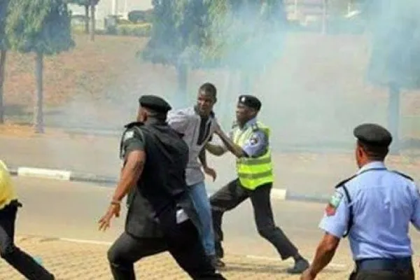 Fuerzas nigerianas abren fuego contra procesión pacífica