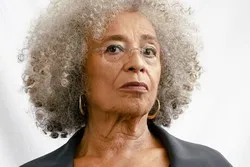 Le lobby sioniste censure l’activiste américaine Angela Davis en raison de son soutien à la Palestine