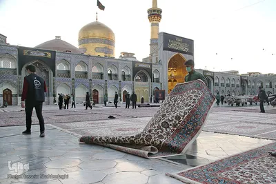 آیین شمع‌گردانی شب شهادت امام رضا (ع) در حرم مطهر رضوی