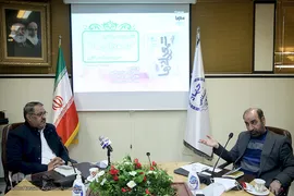نشست نقد و بررسی کتاب «شمعدانی ها» اثر میلاد عرفان پور