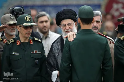 حضور رهبر انقلاب در مراسم دانش‌آموختگی دانشجویان دانشگاه امام حسین(ع)