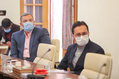 دیدار مدیر کل اوقاف با نماینده رهبر معظم انقلاب در فارس
