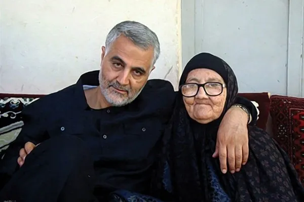 شهید سلیمانی اسوه یک مسلمان اصیل و واقعی است
