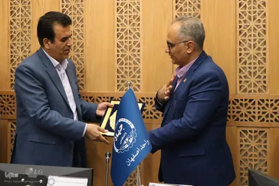 آیین تکریم و معارفه سرپرست جهاددانشگاهی واحد اصفهان