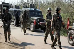 4 Wounded in Grenade Attack in Kashmir