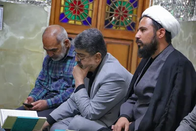 محفل انس با قرآن کریم در آستان مقدس حضرت علی ابن حمزه(ع)