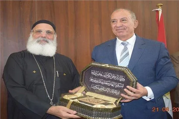 أساقفة 